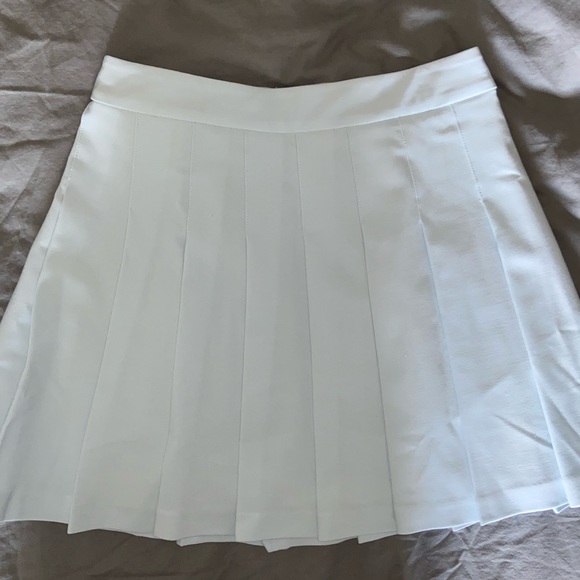 Aritzia Skirts Aritzia Sundeh Pleated Skirt Poshmark